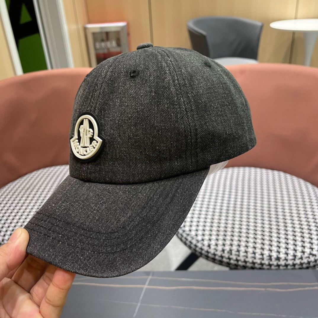 Moncler Caps